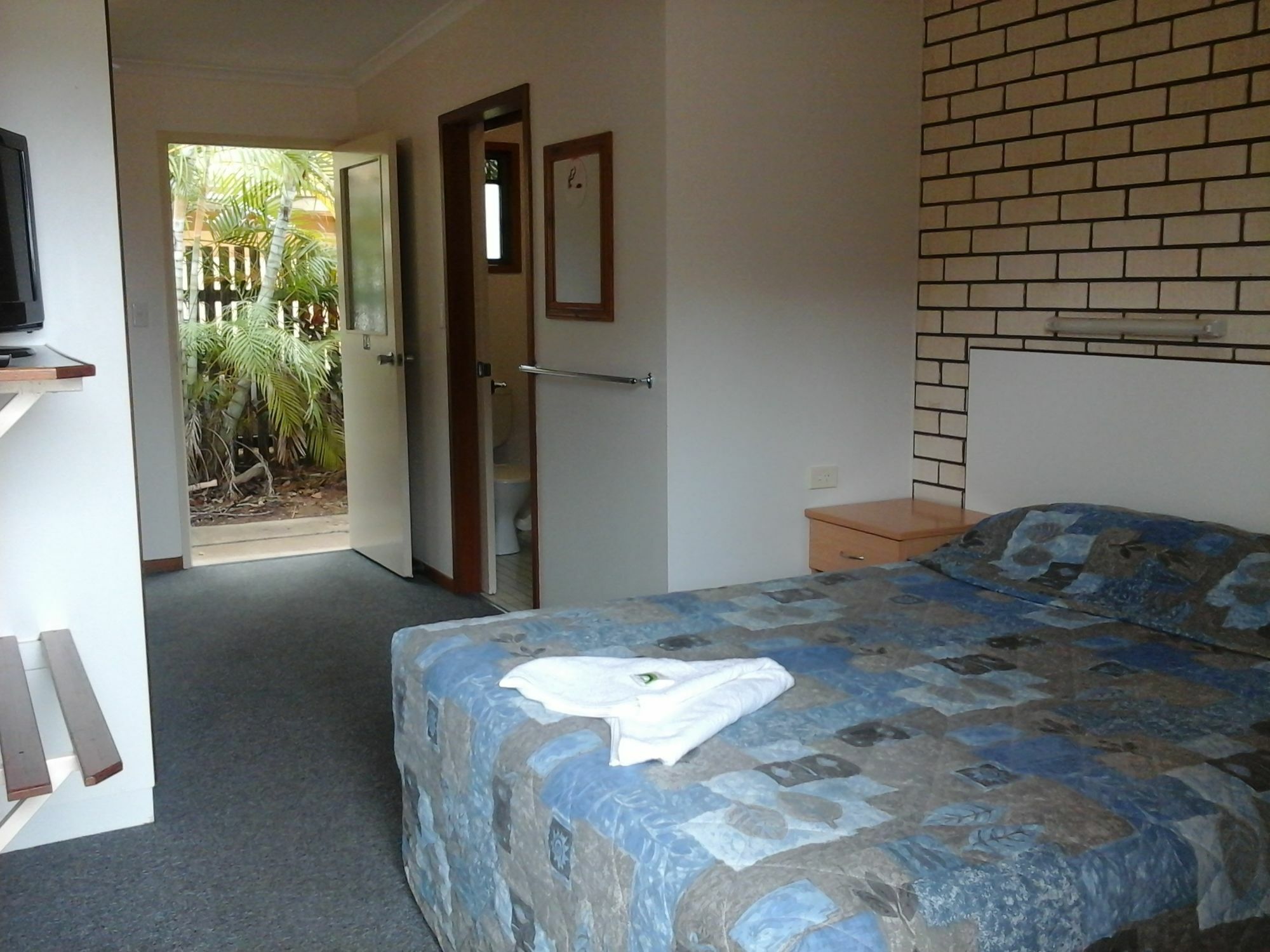 Emerald Tower Motor Inn ภายนอก รูปภาพ